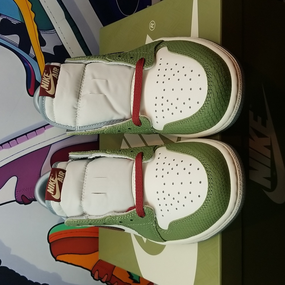 Air Jordan 1 Retro Low OG "Year of the Dragon"